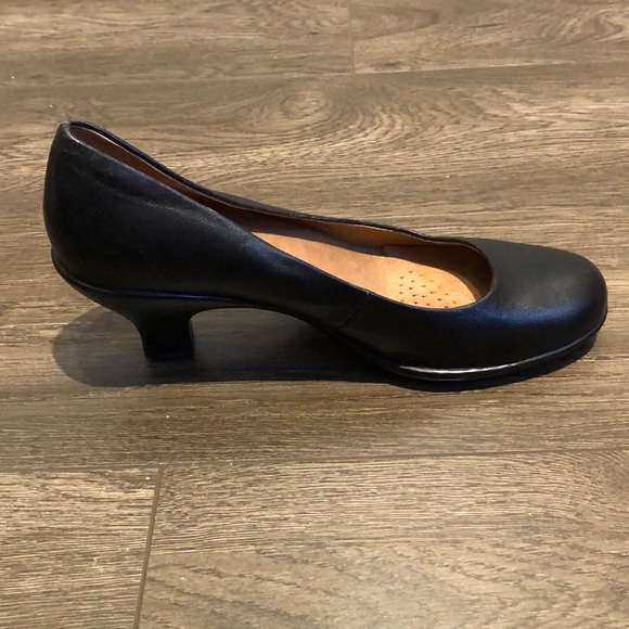 Genuine leather heels size 7 - Picture 10 of 12
